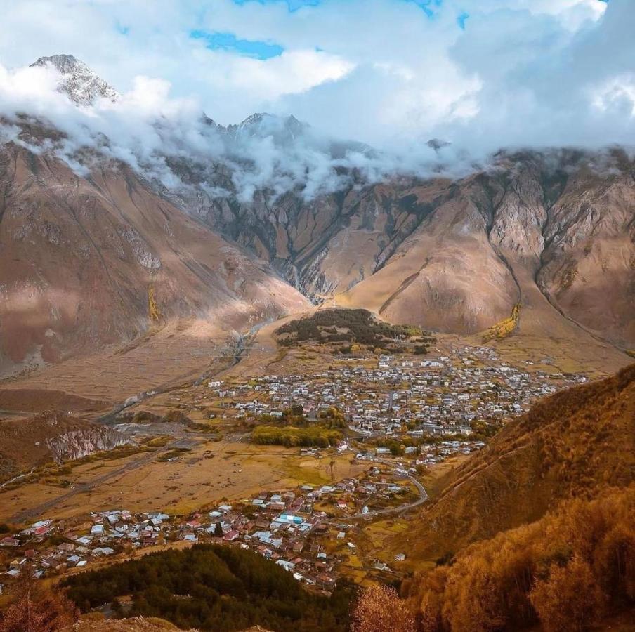 Hotel Axien Kazbegi Exterior photo