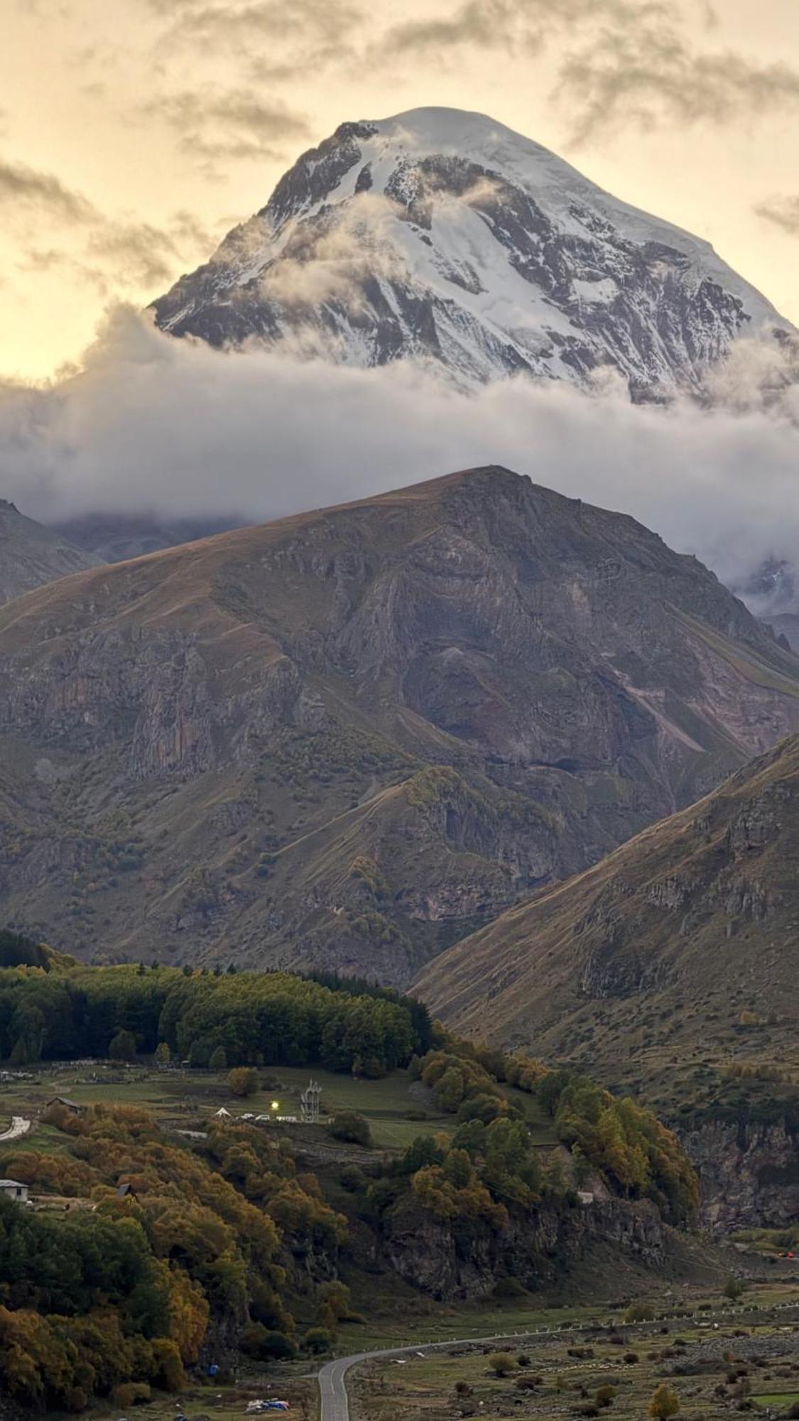 Hotel Axien Kazbegi Exterior photo